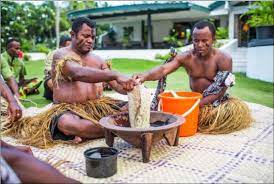 Kava drinken.